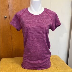 Lululemon Swiftly Tech Short Sleeve Tee Size 8 Pink Purple Black Striped